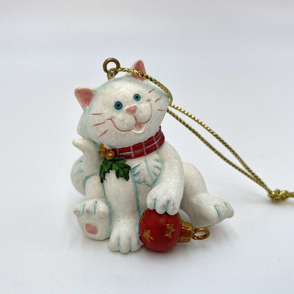 Russ Berrie Wags to Whiskers Hand Painted Christmas Ornament White Cat Kitten - Picture 3 of 6